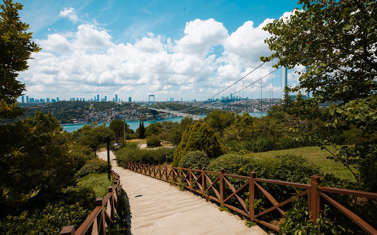 Otağtepe Fatih Korusu: İstanbul'un En Büyüleyici Manzara Noktası!